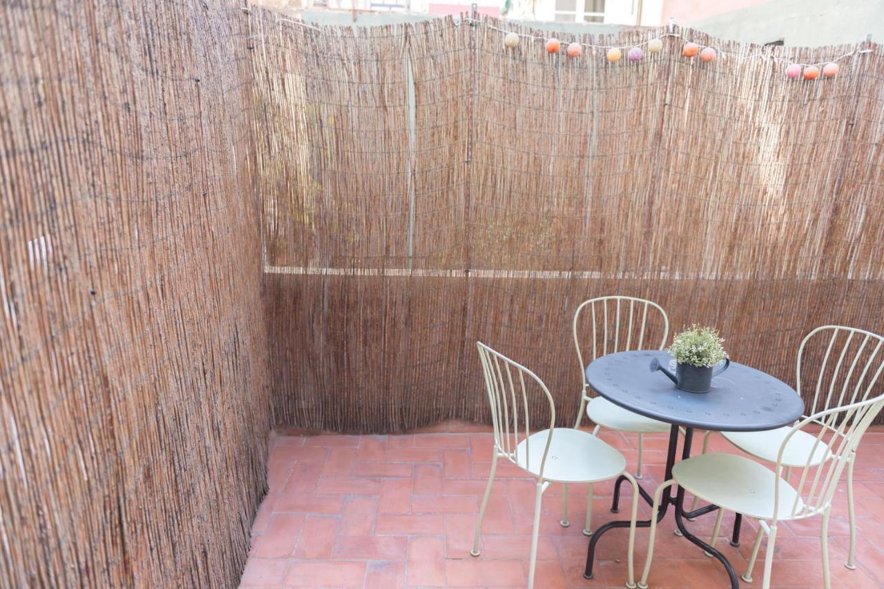 Sweet Bcn Studio With Terrace Barcelona Luaran gambar