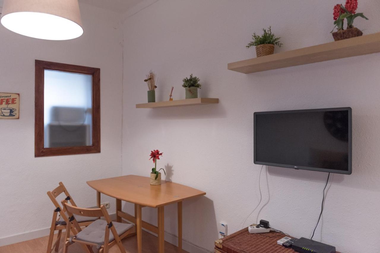 Sweet Bcn Studio With Terrace Barcelona Luaran gambar